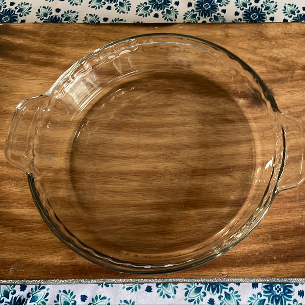 Anchor Hocking Glass Pie Dish